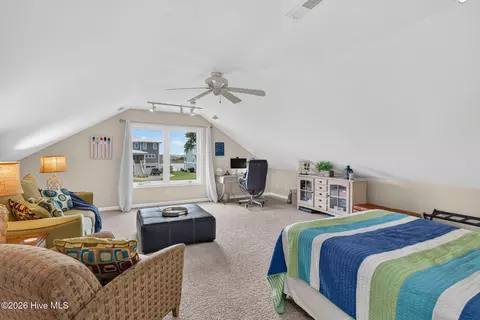 Bedroom - 103 Inlet Ct, Hampstead, NC 28443 photo 6 of 7