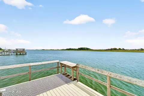 View/Area - 103 Inlet Ct, Hampstead, NC 28443 photo 5 of 14