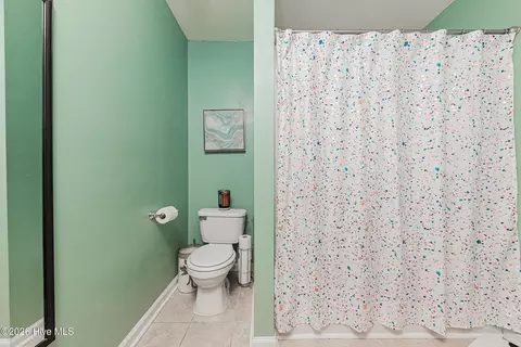 Bath - 303 Mertz Ct, Hubert, NC 28539 photo 4 of 5