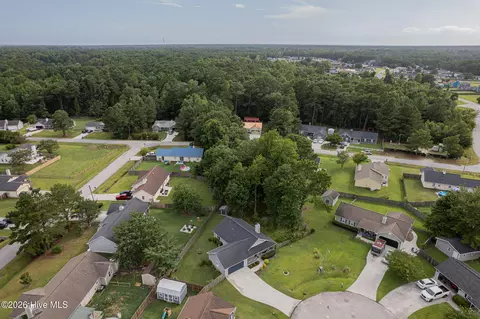 View/Area - 303 Mertz Ct, Hubert, NC 28539 photo 2 of 12