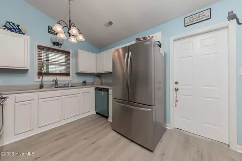 Kitchen - 303 Mertz Ct, Hubert, NC 28539 photo 1 of 4