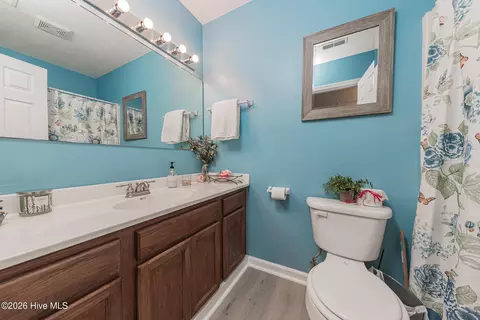 Bath - 303 Mertz Ct, Hubert, NC 28539 photo 5 of 5