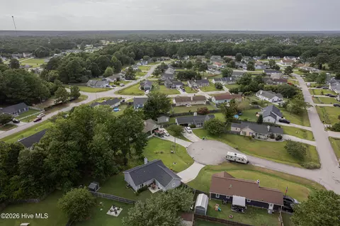 View/Area - 303 Mertz Ct, Hubert, NC 28539 photo 3 of 12