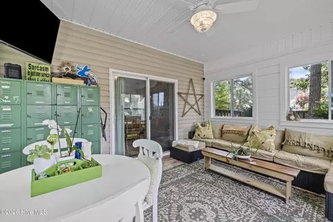 Exterior - 178 Heritage Way, Hampstead, NC 28443 photo 6 of 14