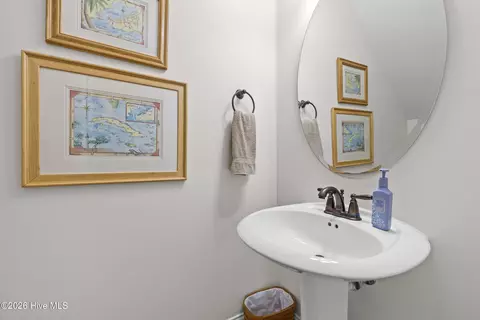 Bath - 178 Heritage Way, Hampstead, NC 28443 photo 1 of 3
