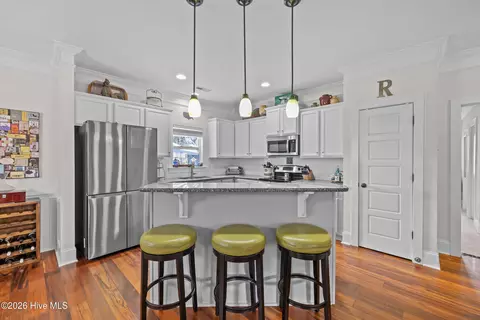 Kitchen - 178 Heritage Way, Hampstead, NC 28443 photo 1 of 4