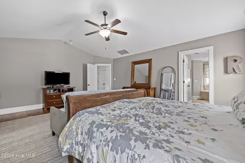 Bedroom - 178 Heritage Way, Hampstead, NC 28443 photo 8 of 8