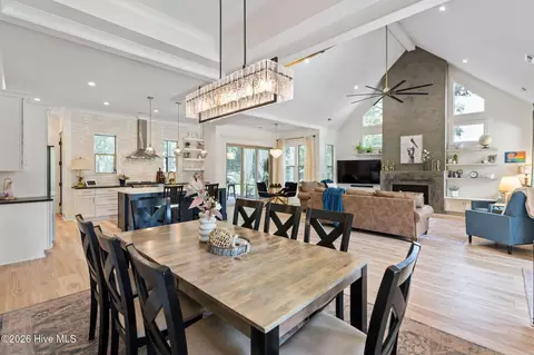 Dining - 204 Gull Rd, Hampstead, NC 28443 photo 1 of 3
