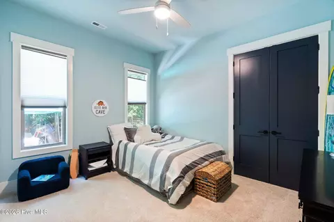 Bedroom - 204 Gull Rd, Hampstead, NC 28443 photo 6 of 8