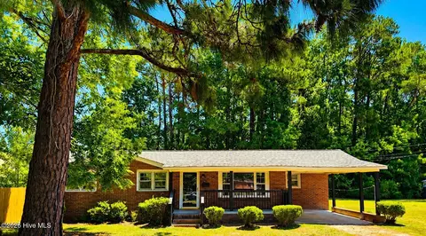 704 N Grimes St, Robersonville, NC 27871