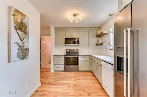 Kitchen - 4148 Eagle Nest Dr, Evans, GA 30809 photo 2 of 7