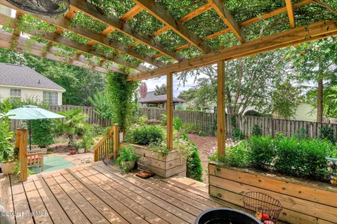 Exterior - 4148 Eagle Nest Dr, Evans, GA 30809 photo 6 of 13