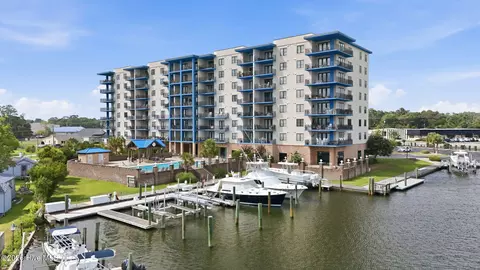 4425 Arendell St #101 & BS 40, Morehead City, NC 28557