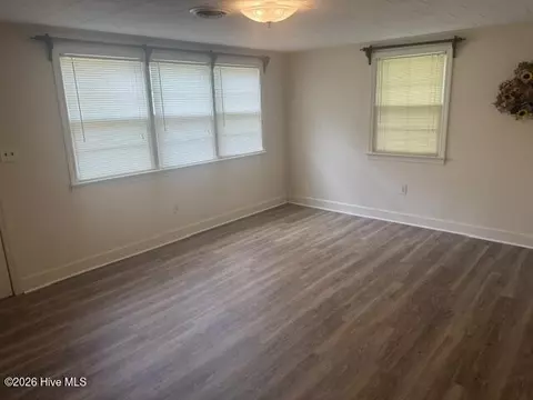 Living - 507 E 3rd Ave, Chadbourn, NC 28431 photo 1 of 6
