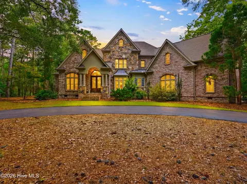 710 Lake Shore Dr, Goldsboro, NC 27534