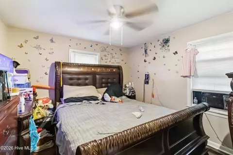 Bedroom - 4910 White Oak Loop, Wilson, NC 27893 photo 2 of 5