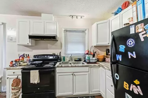 Kitchen - 4910 White Oak Loop, Wilson, NC 27893 photo 2 of 2