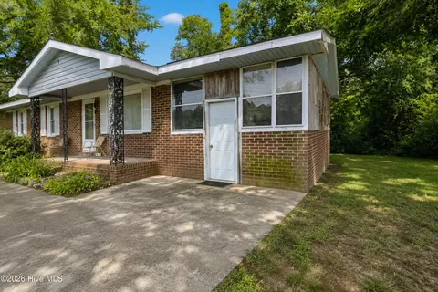 Exterior - 4910 White Oak Loop, Wilson, NC 27893 photo 2 of 5
