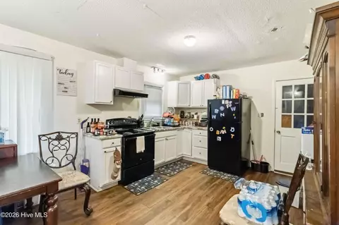 Kitchen - 4910 White Oak Loop, Wilson, NC 27893 photo 1 of 2