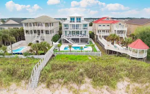 387 W First St, Ocean Isle Beach, NC 28469