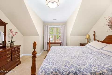Bedroom - 370 Sugar Pine Dr, Pinehurst, NC 28374 photo 2 of 4
