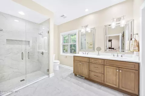 Bath - 370 Sugar Pine Dr, Pinehurst, NC 28374 photo 2 of 4