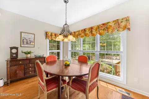 Dining - 370 Sugar Pine Dr, Pinehurst, NC 28374 photo 2 of 3