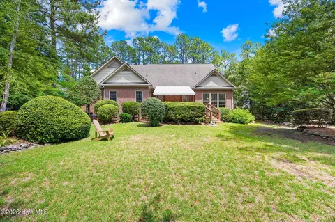 Exterior - 370 Sugar Pine Dr, Pinehurst, NC 28374 photo 6 of 8