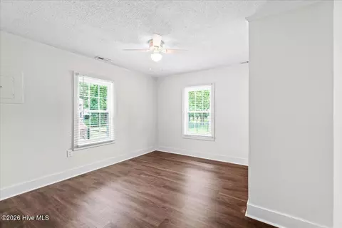 Bedroom - 601 E 8th St, Washington, NC 27889 photo 5 of 6