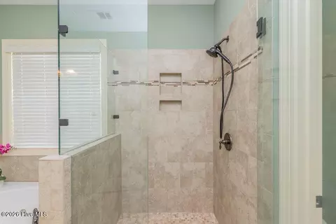 Bath - 4098 Dewaal St, Evans, GA 30809 photo 6 of 14