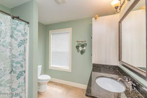 Bath - 4098 Dewaal St, Evans, GA 30809 photo 9 of 14