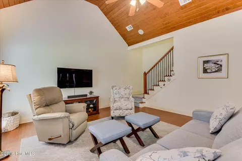 Living - 4098 Dewaal St, Evans, GA 30809 photo 2 of 4