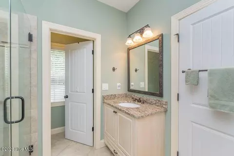 Bath - 4098 Dewaal St, Evans, GA 30809 photo 7 of 14