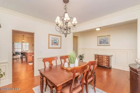 Dining - 4098 Dewaal St, Evans, GA 30809 photo 2 of 4