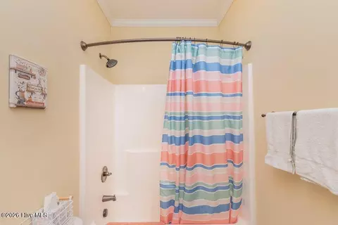 Bath - 4098 Dewaal St, Evans, GA 30809 photo 3 of 14