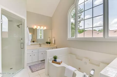 Bath - 843 Park Chase Dr, Evans, GA 30809 photo 4 of 6
