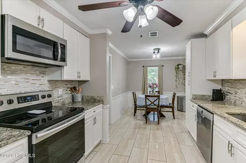 Kitchen - 4757 Maple Spring Ct, Martinez, GA 30907 photo 4 of 4