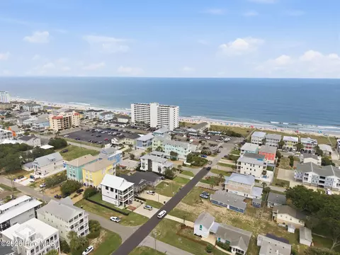 206 S Alabama Ave, Carolina Beach, NC 28428