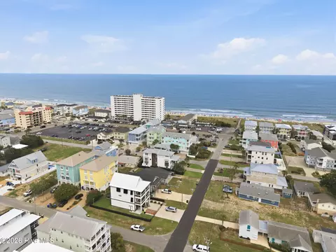 206 S Alabama Ave, Carolina Beach, NC 28428