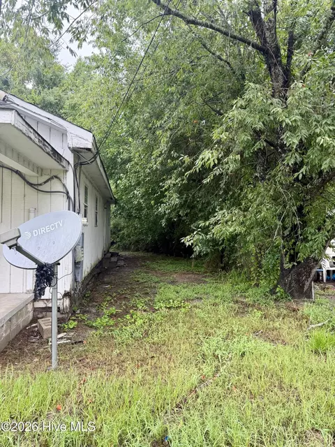 207 E Peterson St, Edenton, NC 27932 photo 9