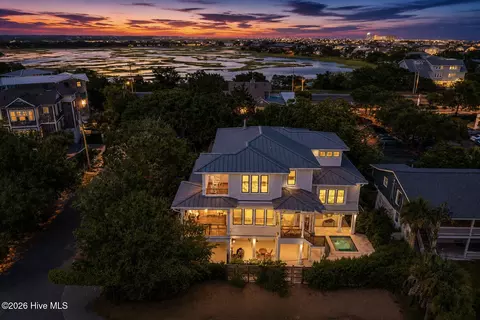 9 Island Dr, Wrightsville Beach, NC 28480