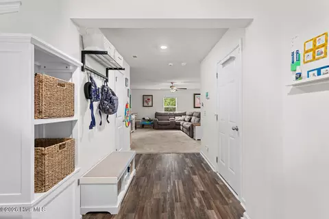 Entry Way - 104 Priscilla Pl, Hampstead, NC 28443 photo 1 of 7