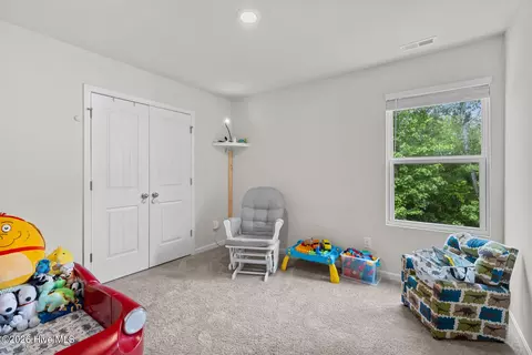 Bedroom - 104 Priscilla Pl, Hampstead, NC 28443 photo 5 of 6