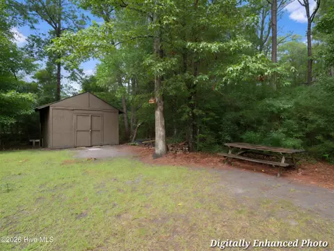 Exterior - 525 King Dr, Hampstead, NC 28443 photo 9 of 11