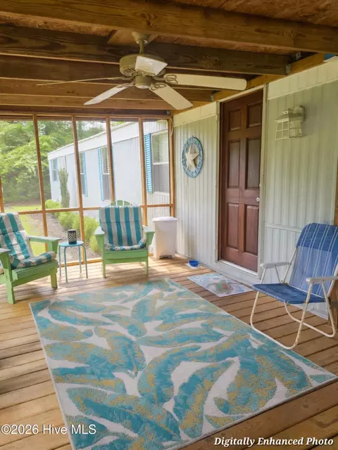 Exterior - 525 King Dr, Hampstead, NC 28443 photo 8 of 11