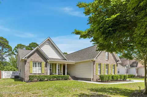5419 Wood Ridge Rd, Wilmington, NC 28409
