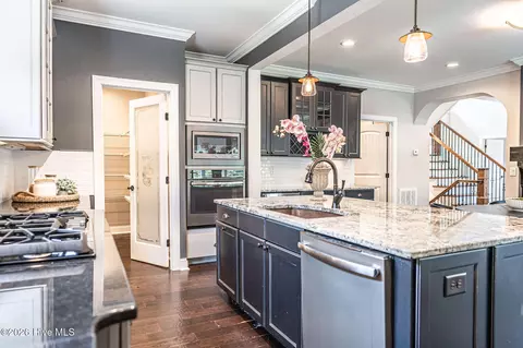 Kitchen - 140 Edgewater Pl, Pinehurst, NC 28374 photo 1 of 8