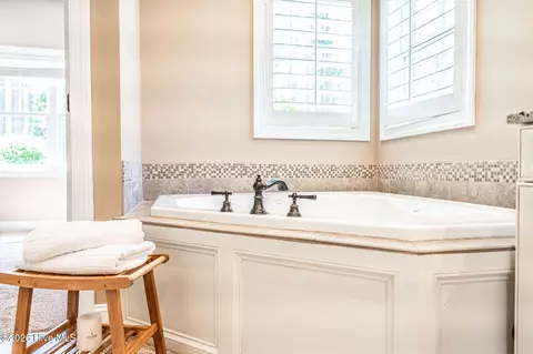 Bath - 140 Edgewater Pl, Pinehurst, NC 28374 photo 5 of 8