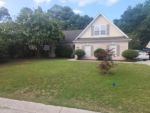 8832 Plantation Landing Dr, Wilmington, NC 28411
