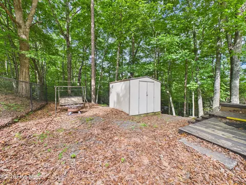 Exterior - 30 Sapphire Rdg, Murphy, NC 28906 photo 4 of 6